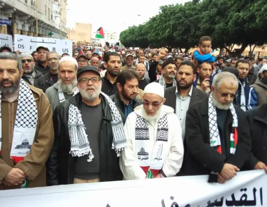 العفو الملكي يشمل مناهضين للتطبيع وأعضاء بجماعة العدل والإحسان