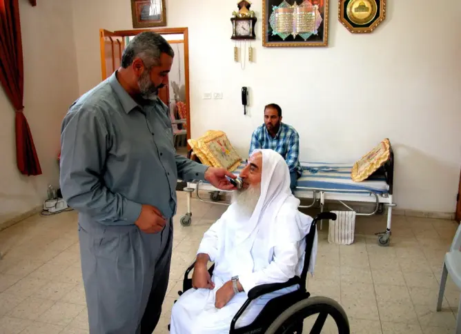 نجا من محاولات اغتيال سابقة.. هنية يلتحق بعد 20 عاما بياسين والرنتيسي