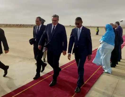 أخنوش يحل بنواكشوط لتمثيل الملك في حفل تنصيب الرئيس الموريتاني
