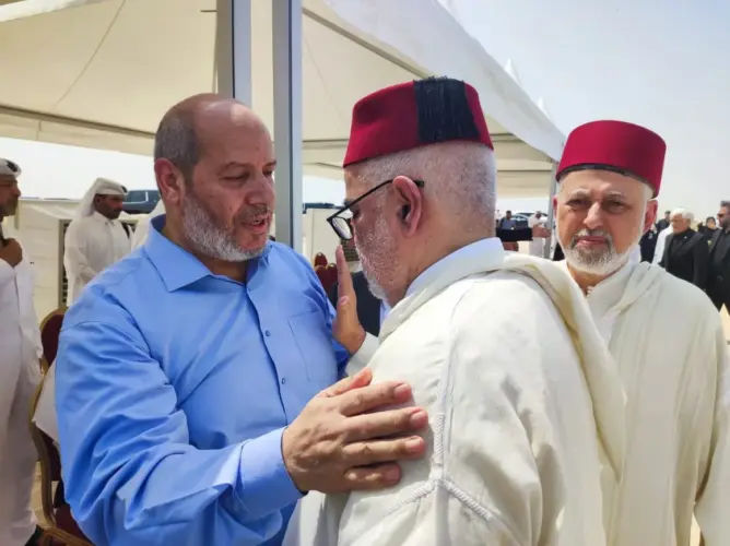 بنكيران يحذّر القادة العرب: أنتم مهددون في عروشكم وإذا لم تحمونا من إسرائيل ستنحل “البيعة”
