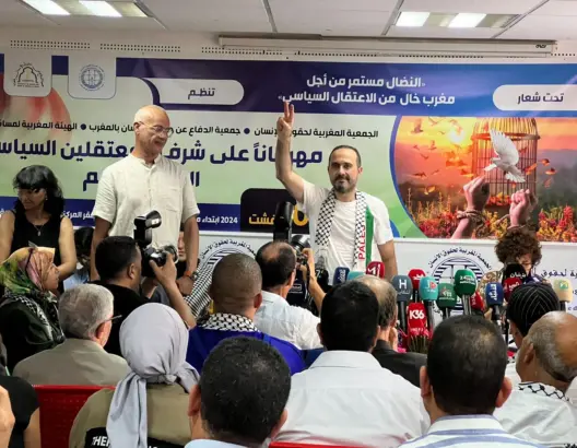 بعد العفو الملكي.. الريسوني يطالب بمحاصرة صحافة التشهير  وينادي بوقف الاعتقالات “الظالمة” (فيديو)