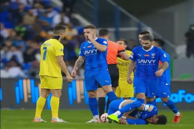 الهلال يفوز بالسوبر السعودي بعد تغلبه على النصر بحصة ثقيلة