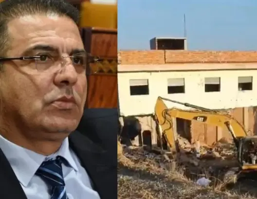 اتهامات لرئيس مقاطعة بني مكادة بطنجة بتشييد منزل بطريق عمومية.. والأخير: تصفية حسابات سياسية