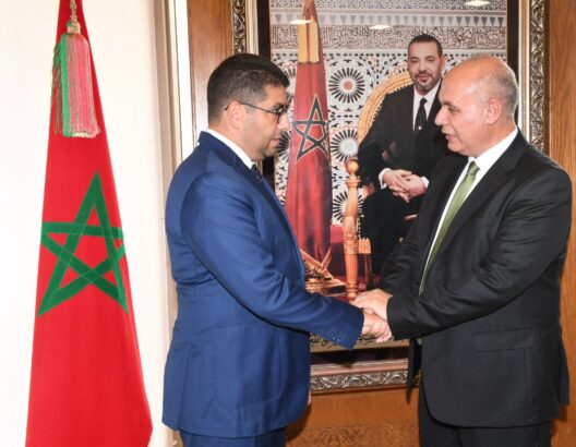 بنسعيد يجري مباحثات مع نظيره الفلسطيني