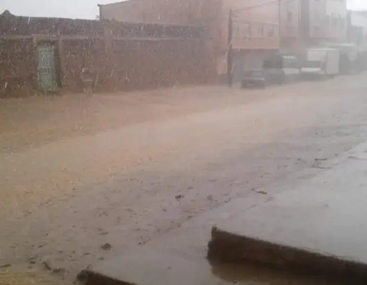 نشرة إنذارية حمراء جديدة.. أمطار رعدية اليوم وغدا بعدة مناطق بالمملكة