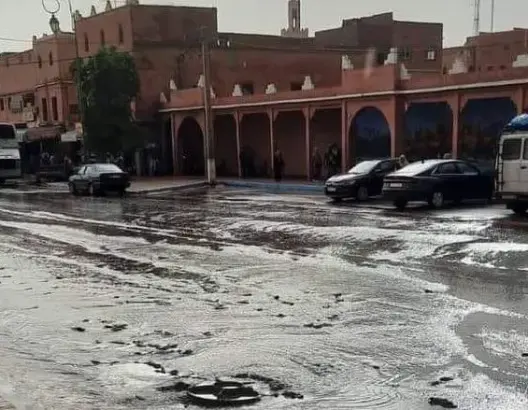 قلعة مكونة.. المياه العادمة تحول مدينة الورود إلى بركة آسنة تنفث روائح كريهة