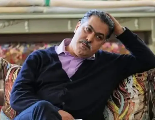 صديق مكوار: لم أتخلّ عن المسرح رغم تركيزي على التلفزيون والسينما