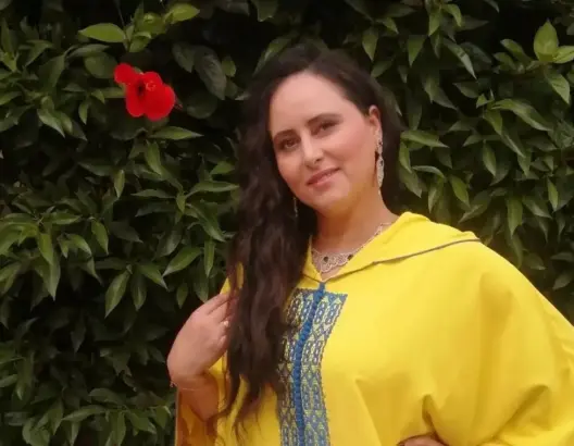“الشللية” تمدد غياب الممثلة منال الصديقي عن شاشة التلفاز