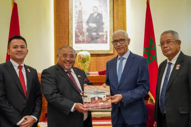 الطالبي يتباحث مع وفد برلماني أندونيسي ويشيد بدعم جاكرتا لعضوية المغرب في “AIPA”