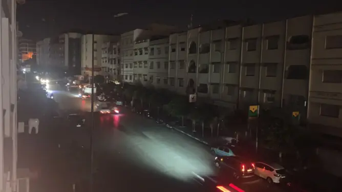 “أمانديس” تقطع التيار الكهربائي عن طنجة أثناء مباراة المغرب والغابون (صور)