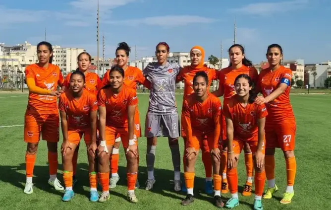 لاعبة غينية تتسبب في “قطع” العلاقات بين الجيش الملكي وهلال تمارة