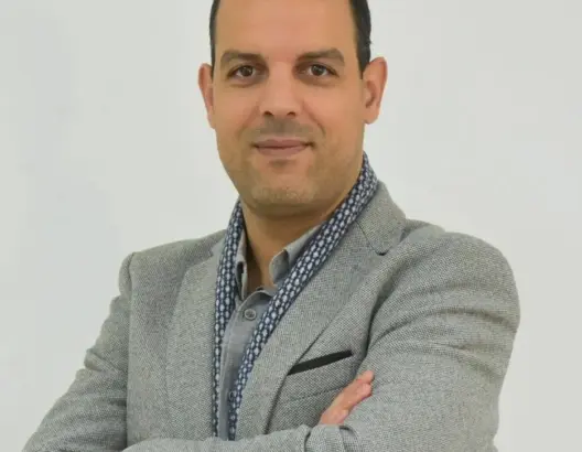 المدرسة الراكدة !