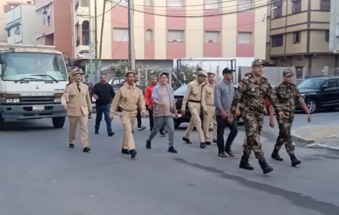 جرافات السلطات تنوب عن الجماعات في تحصيل رسوم احتلال الملك العمومي