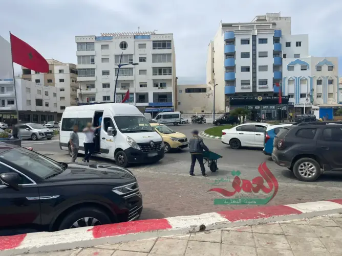بالسب والشتم البذيء.. سلطات الفنيدق تعتدي على طاقم “العمق” أثناء تغطية أحداث سبتة