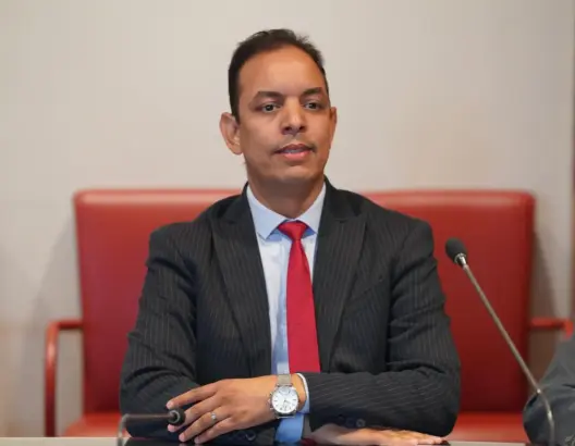 شيري يرد على شباعتو: تغيير الانتماء الحزبي قرار سياسي وصاحبه مطالب بتحمل مسؤوليته