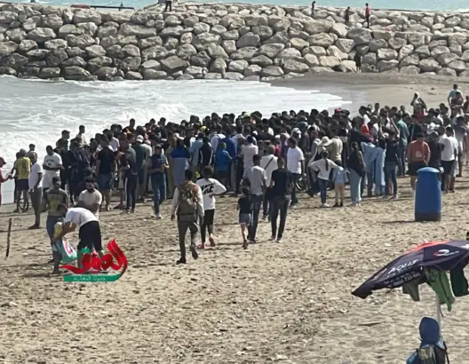 انتشال جثة لمرشح للهجرة بشاطئ الفنيدق.. وتعزيزت أمنية جديدة بمعبر سبتة (فيديو)