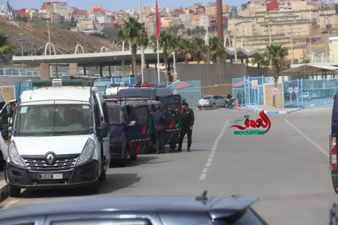 المغرب يوقف مواطنا سويديا بمعبر سبتة يلاحقه قضاء بلاده