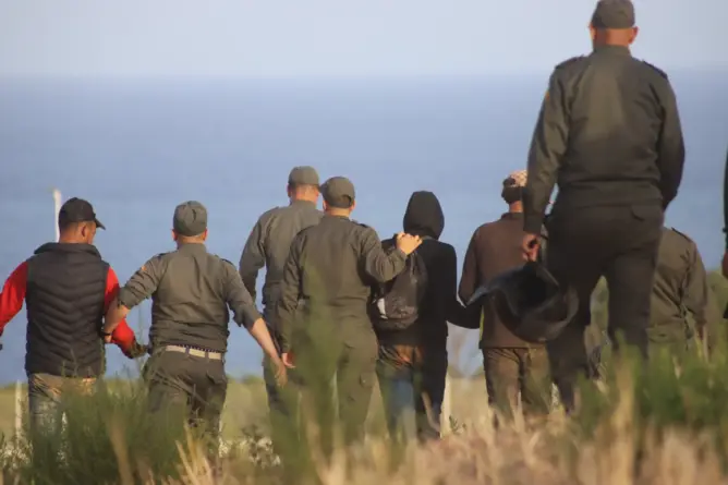 إحباط محاولة جماعية لأفارقة بطنجة للهجرة نحو سبتة تزامنا مع نهاية “الكان”