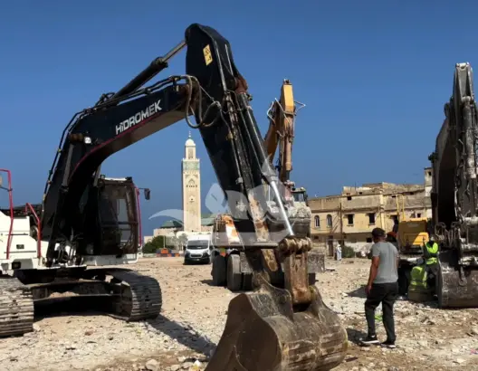 لتنفيذ مشروع أطلقه الحسن الثاني.. سلطات البيضاء تلجأ للقوة العمومية لإخلاء حي عتيق (فيديو)