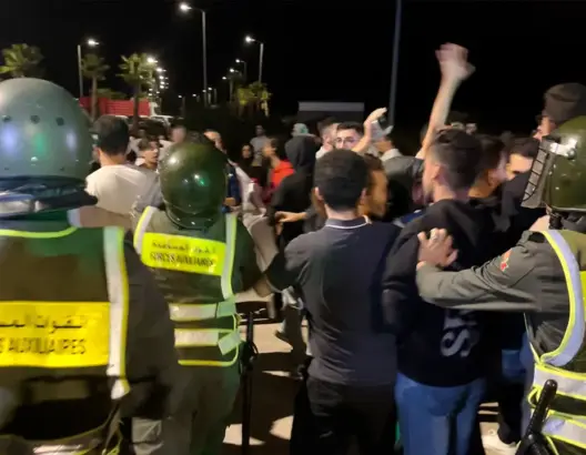 فض اعتصام طلبة الطب بطنجة بالقوة