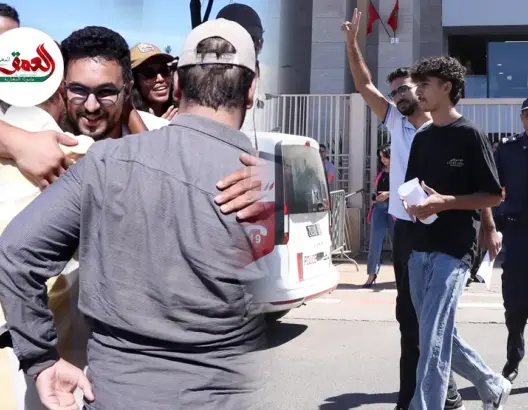 لحظة خروج طلبة الطب من المحكمة في أولى جلسات محاكمتهم
