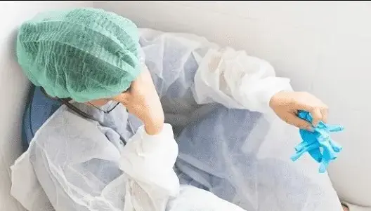 سيدي رحال.. مرتفق يعتدي على ممرضات رفضن فحص عضوه التناسلي