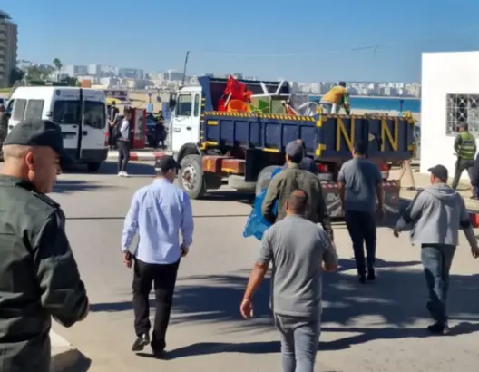 سلطات طنجة تشن حملة لتحرير الملك العمومي بمغوغة