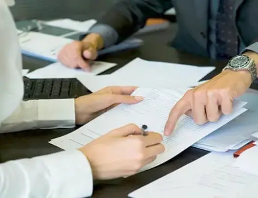 لجنة الطلبيات تؤيد إقصاء شركة من طلب عروض رغم تطابق عرضها مع الثمن المرجعي