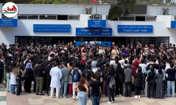 طلبة الطب يتشبثون بمقاطعة الامتحانات