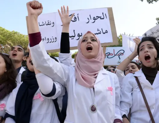 لجنة طلبة الطب تتهم ميراوي بـ”عرقلة” مبادرة وسيط المملكة لحل الأزمة