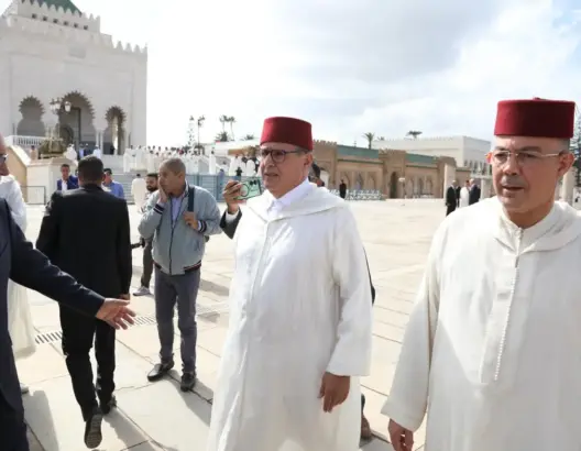ذكرى وفاة الحسن الثاني تجمع وزراء وسياسيين ومسؤولين أمنيين بضريح محمد الخامس (فيديو)