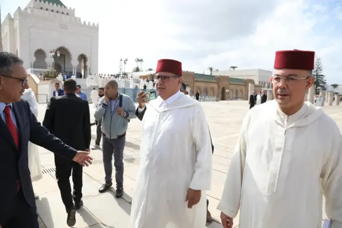ذكرى وفاة الحسن الثاني تجمع وزراء وسياسيين ومسؤولين أمنيين بضريح محمد الخامس (فيديو)