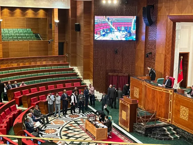 مجلس المسشتارين يتجاهل “خلافات الاشتراكيين” ويستكمل انتخاب هياكله