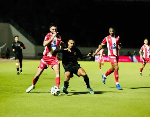 الوداد الرياضي يحقق فوزا صعبا على شباب المحمدية
