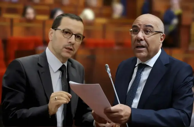 الصمدي يكذب ميراوي بشأن توقيع حكومة العثماني اتفاقا لتقليص تكوين الأطباء