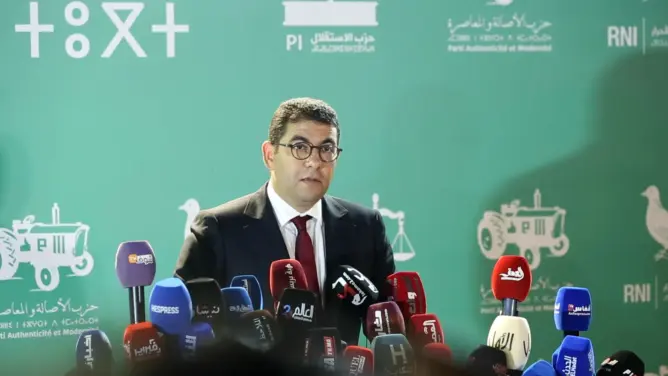 بنسعيد وتواصل الحكومة