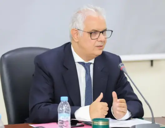 بركة يُجمد عضوية رئيس جماعة استقلالي بالحسيمة بحجة “الإساءة إلى مضيان”