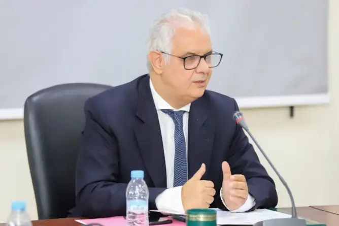 بركة يُجمد عضوية رئيس جماعة استقلالي بالحسيمة بحجة “الإساءة إلى مضيان”