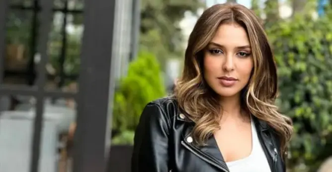 بلدي: لا أفضل الحديث في السياسة ومن حق الفنانين الإنخراط فيها