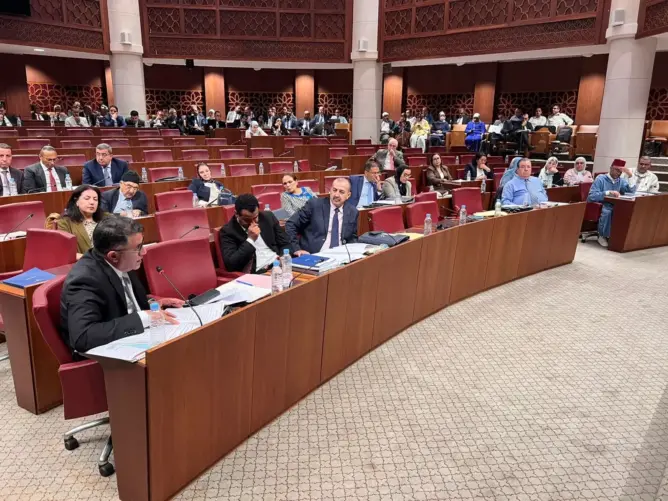 المعارضة: قانون مالية 2025 يعكس “الوجه القاسح” للحكومة والنجاحات المسجلة مبادرات ملكية