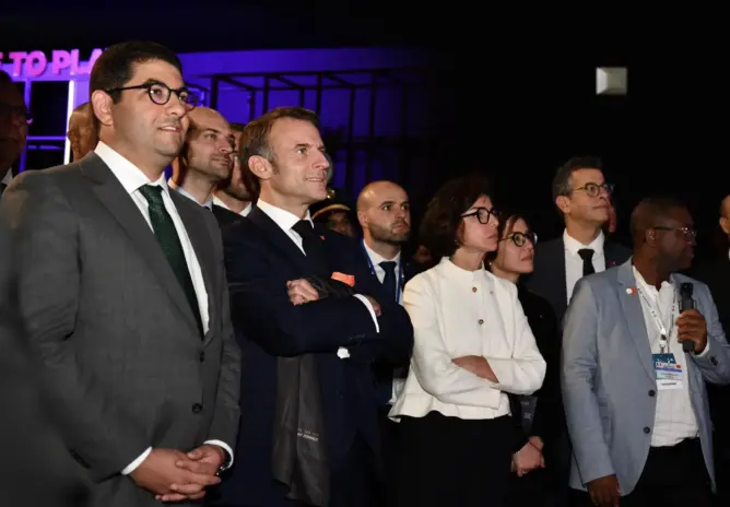 “المغرب يتألق بإفريقيا”.. هكذا غطى الإعلام الفرنسي زيارة ماكرون إلى المملكة