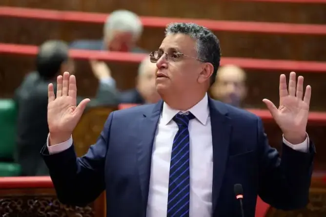 وهبي: الحكومة مستعدة لتصحيح المسار.. والديمقراطية لها “مخالب وأنْياب”