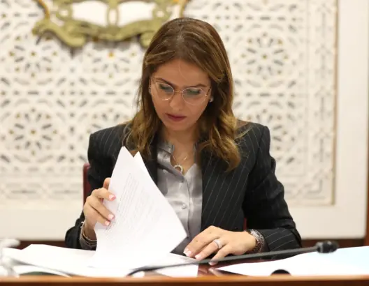لجنة المالية تؤجل اجتماعها تحت ضغط المعارضة وسط اتهامات بـ”تهميش” طلباتها