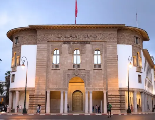 بنك المغرب ينفي اكتشاف أوراق نقدية مزورة بوكالته بطنجة