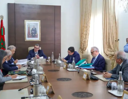 اجتماع حكومي رفيع لتنزيل “الهندسة الملكية” الجديدة حول الجالية.. وأخنوش: التقطنا رسائل الملك