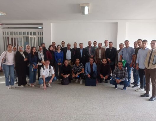 ماستر القانون الدستوري بجامعة الحسن الثاني يتواصل مع الطلبة الجدد