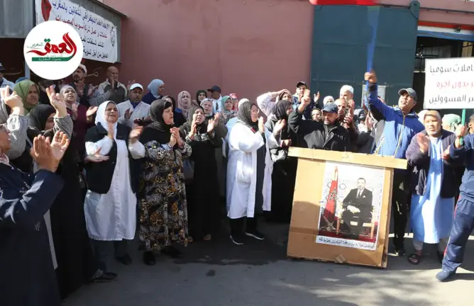 خمسة أشهر بلا أجر.. عمال "سوميا للمصبرات" يعتضمون مطالبين بحقوقهم