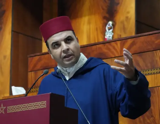 بايتاس يترافع عن “اجتماعية” حكومة أخنوش ويدعو المشككين في إنجازاتها إلى الاستقالة