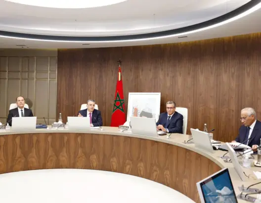 أخنوش يترأس اجتماعا لتفعيل قانون العقوبات البديلة