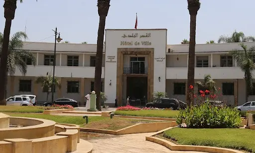 حقوقيون يطالبون عامل المحمدية بالتحقيق في “استغلال المال العام” لأغراض انتخابية